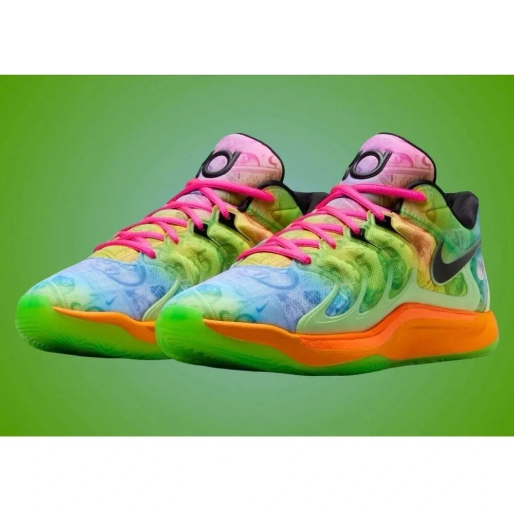 Nike while kevin